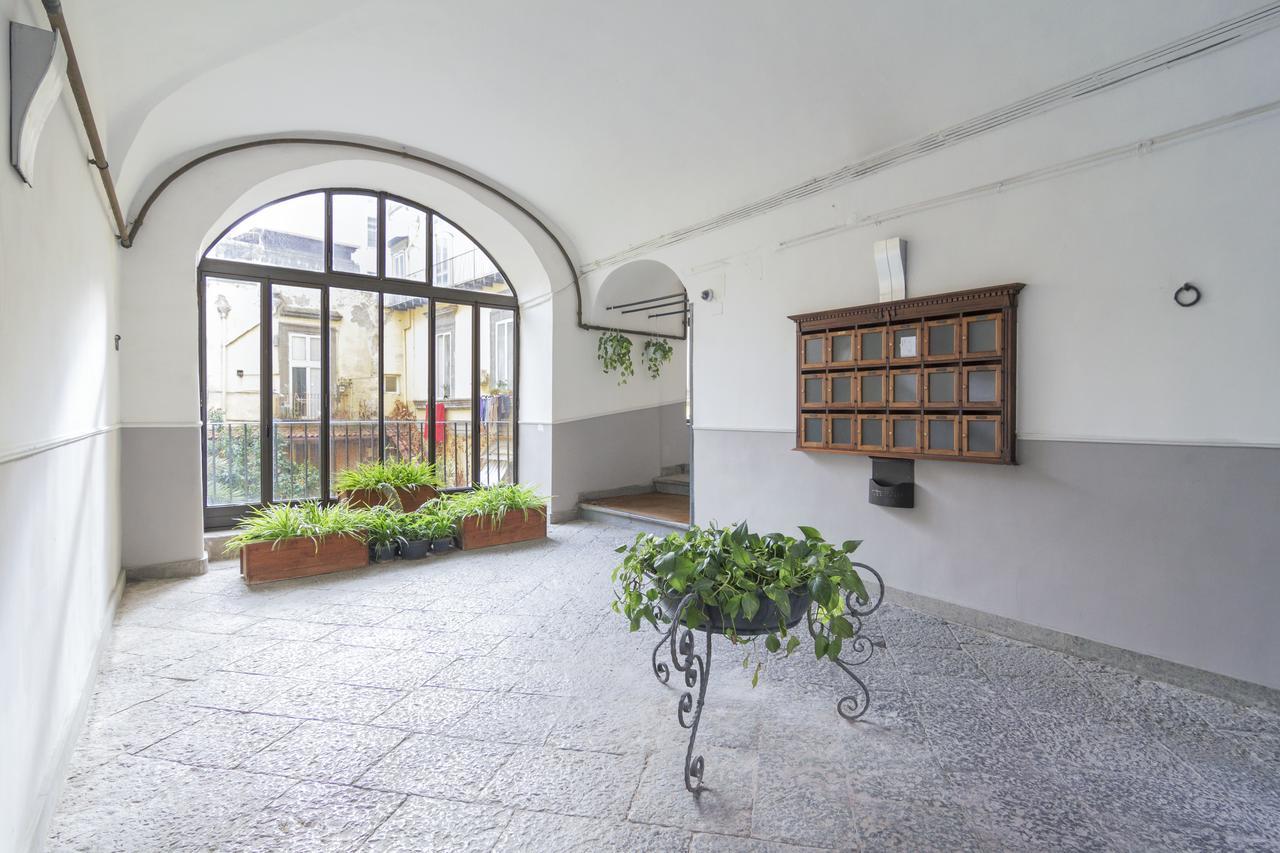 Relais Nevel Ai Decumani Apartment Naples Luaran gambar